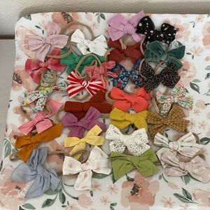 28 Little Poppy bows on nylon headband